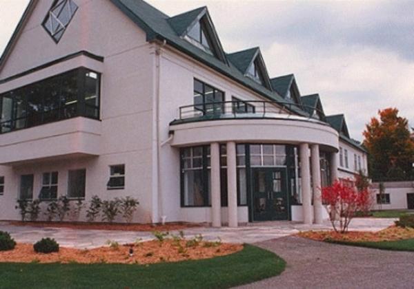 Lakefield College