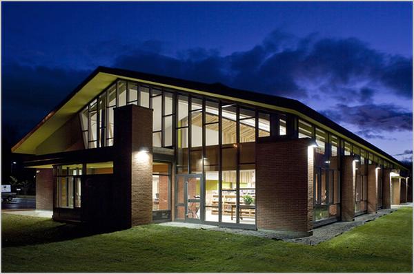 Cookstown Library (4 of 10)